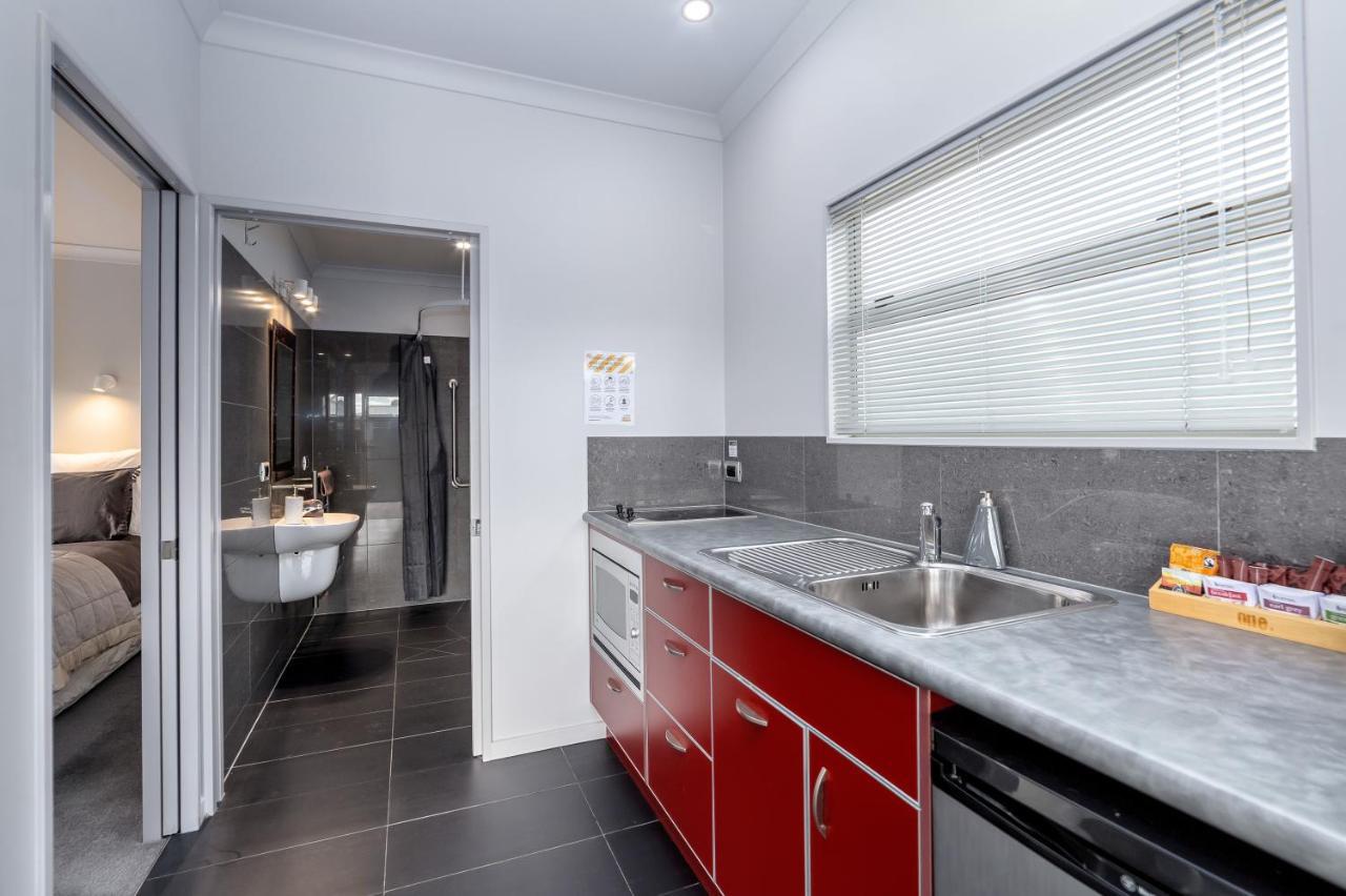 Villa Two Four Cologne Martinborough