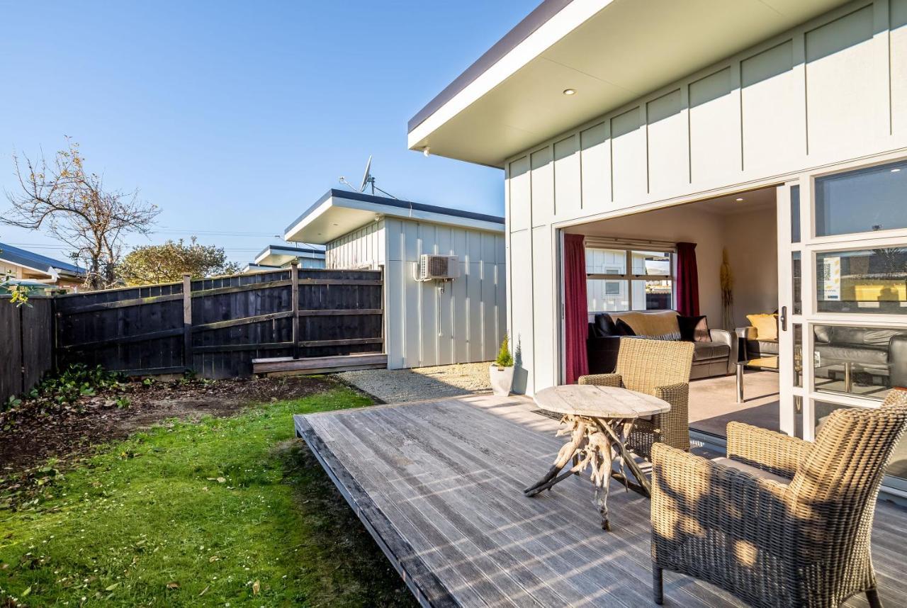 Villa Two Four Cologne Martinborough