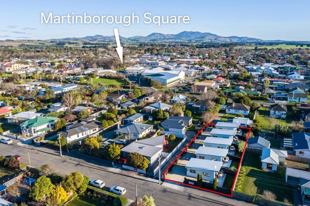 Two Four Cologne Villa Martinborough